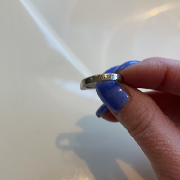 Three stackable GUESS rings faux diamond (not real diamond) see photos size 5.5 - Picture 5 of 7